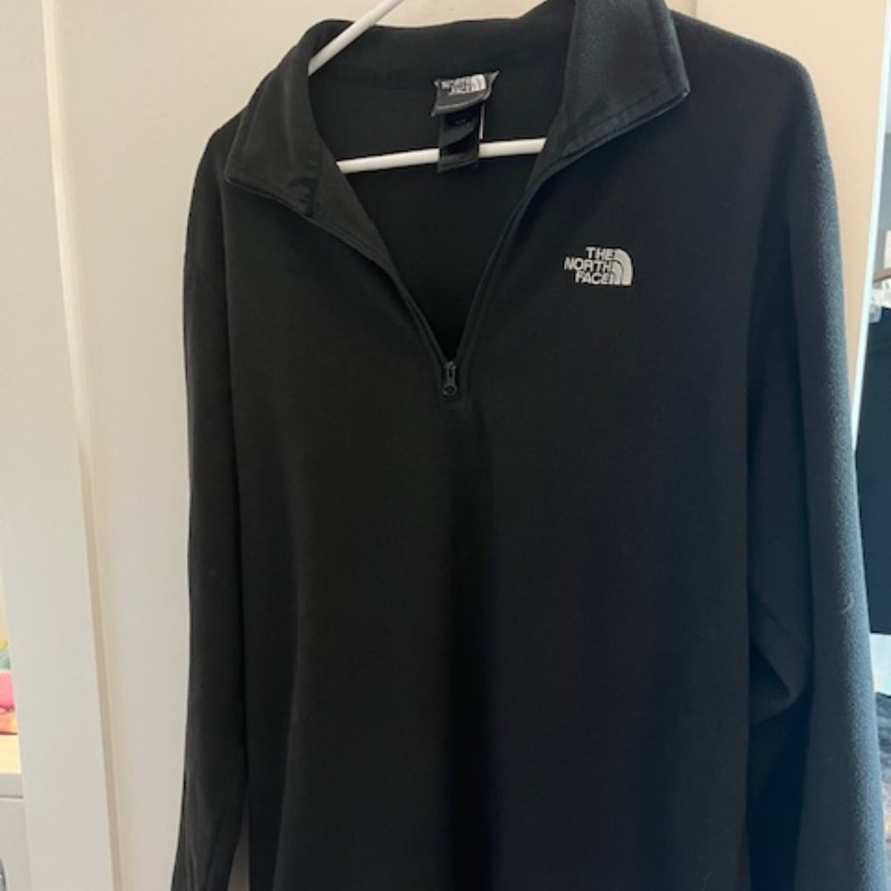 The North Face (Unisex) pullover fleece Size M